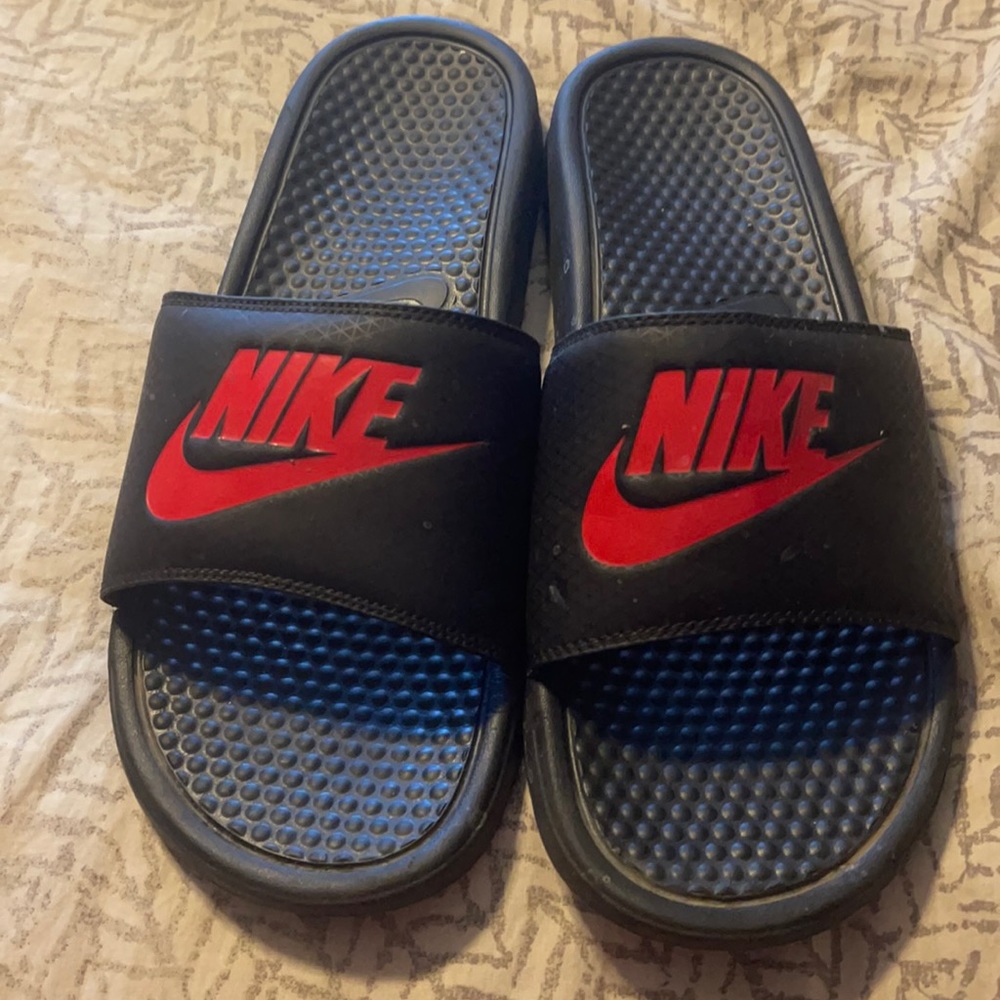 Nike slides